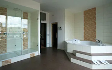 Ivbergs Messe Hotel 3*