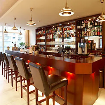 Ivbergs Messe Hotel 3*